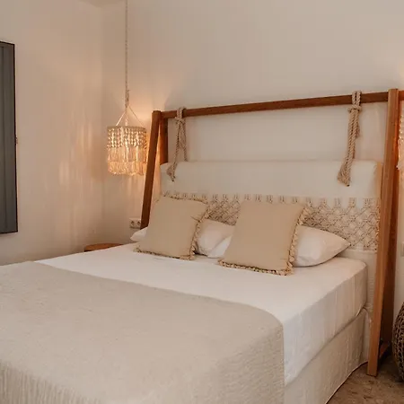 Anais Of Naxos 3* Айя-Анна