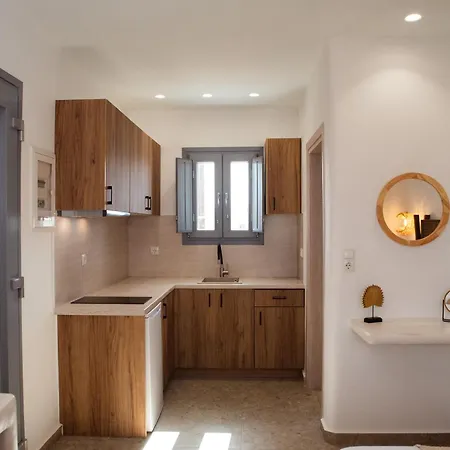 Anais Of Naxos Отель 3*