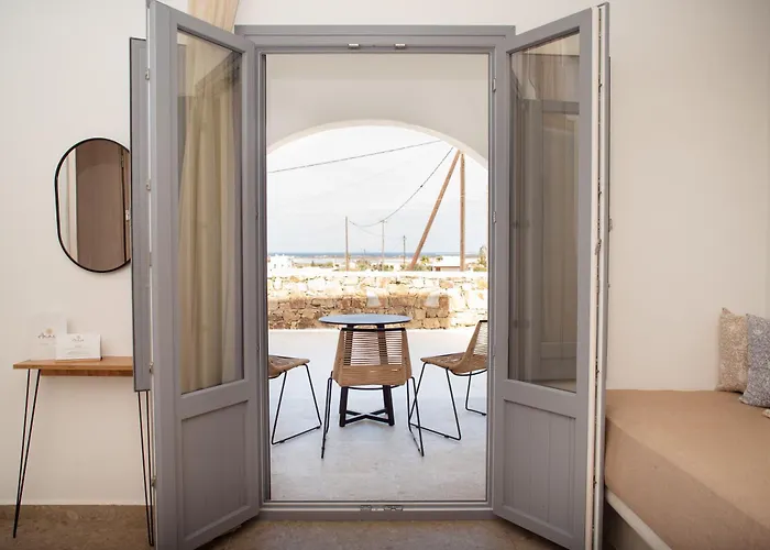 Anais Of Naxos 3* Ajía Ána