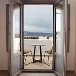 Anais Of Naxos Hotell