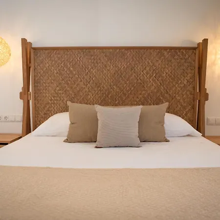 Anais Of Naxos Agia Anna (Naxos)