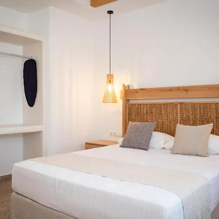 Anais Of Naxos Agia Anna (Naxos)