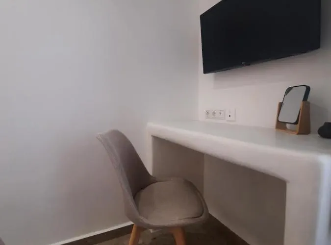 Hotell Anais Of Naxos 3*