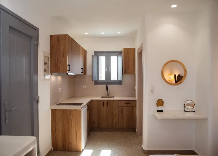 Anais Of Naxos Hotell 3*